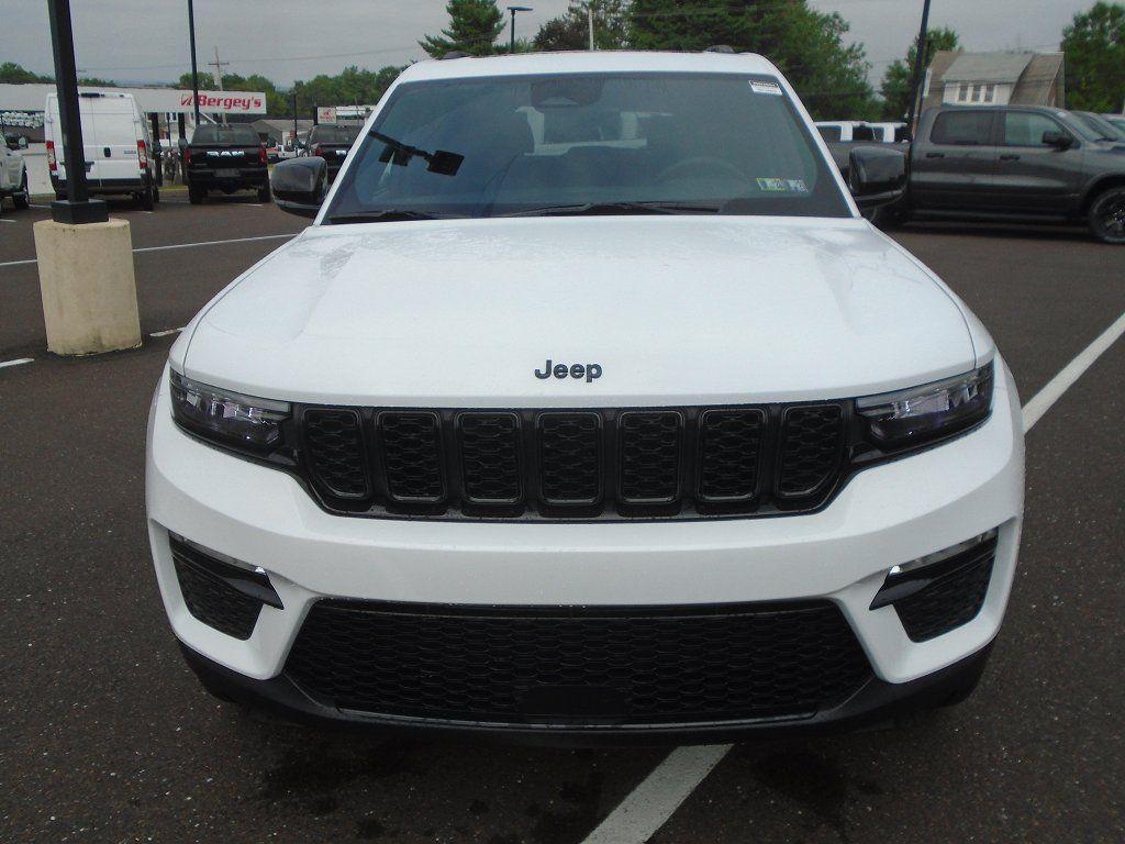 new 2025 Jeep Grand Cherokee car, priced at $48,275