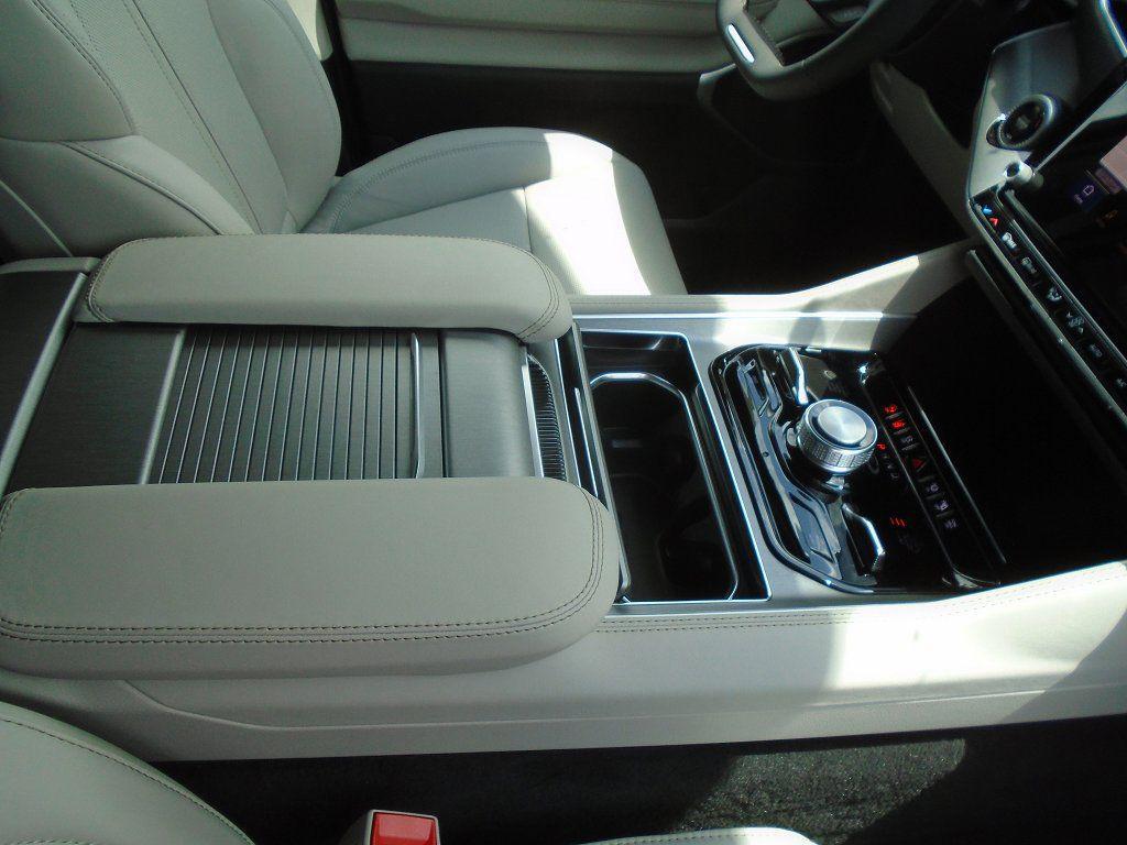new 2025 Jeep Wagoneer car, priced at $70,620