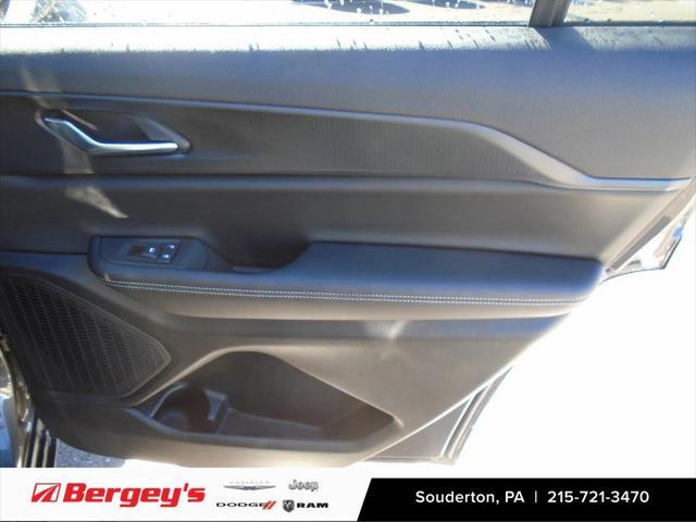 new 2025 Jeep Grand Cherokee L car, priced at $46,526