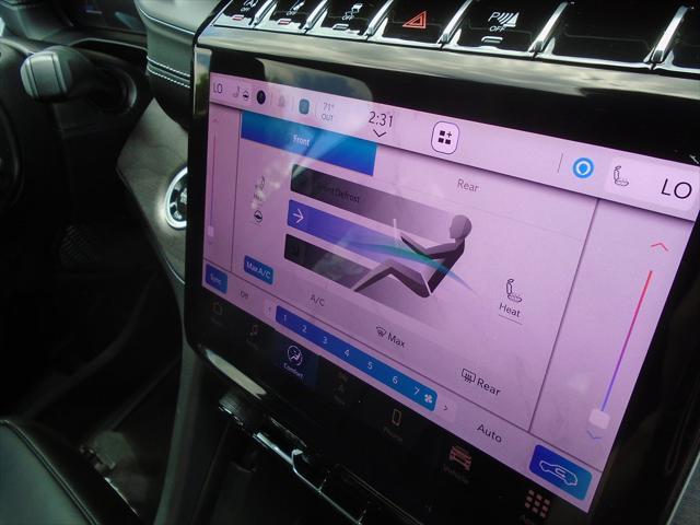 new 2025 Jeep Grand Cherokee L car, priced at $51,012