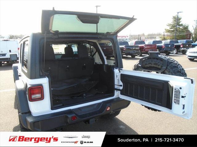 new 2025 Jeep Wrangler car, priced at $47,946