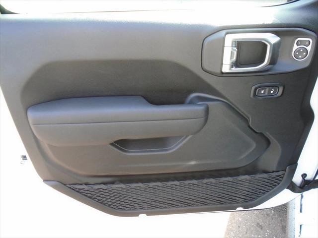 new 2025 Jeep Wrangler car, priced at $48,707