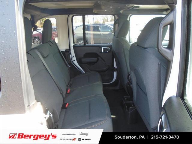 new 2025 Jeep Wrangler car, priced at $47,946