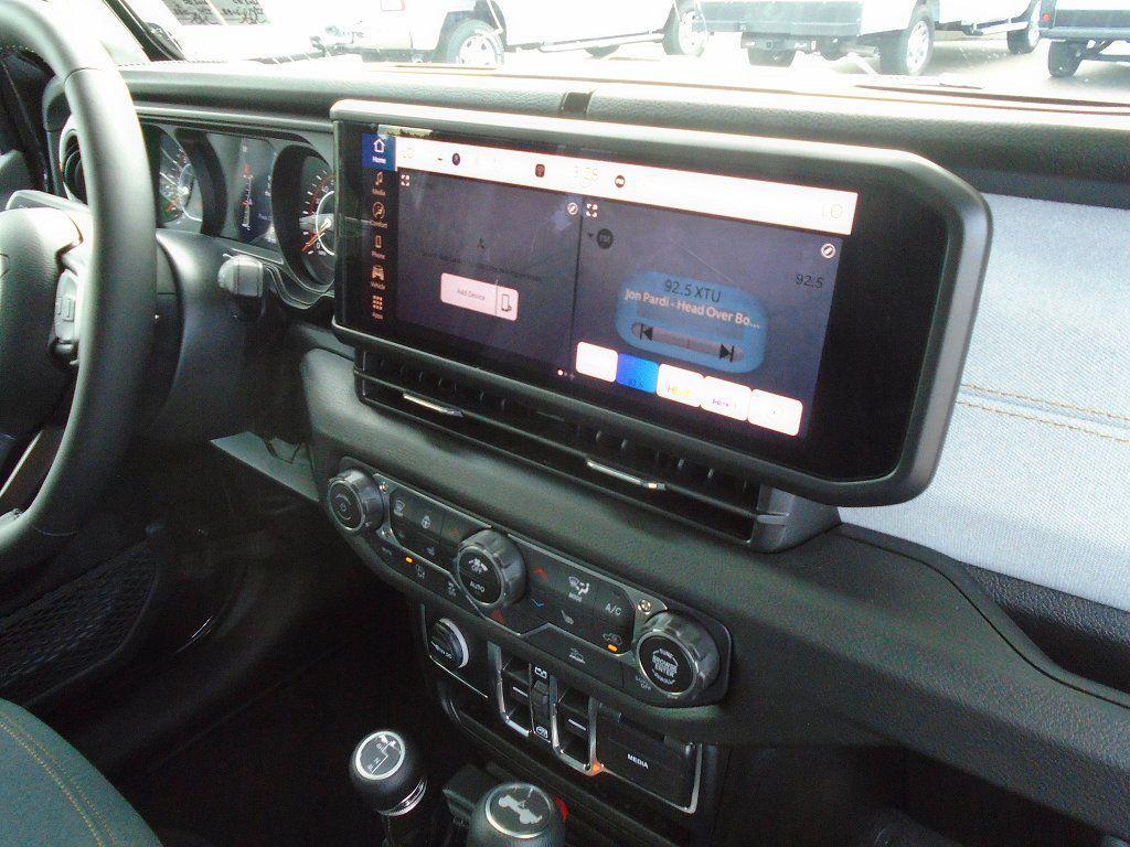 new 2025 Jeep Wrangler car, priced at $44,596