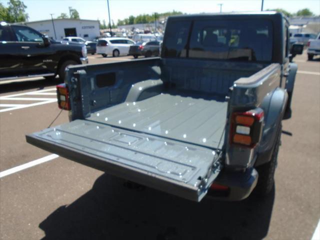 new 2025 Jeep Gladiator car, priced at $48,177