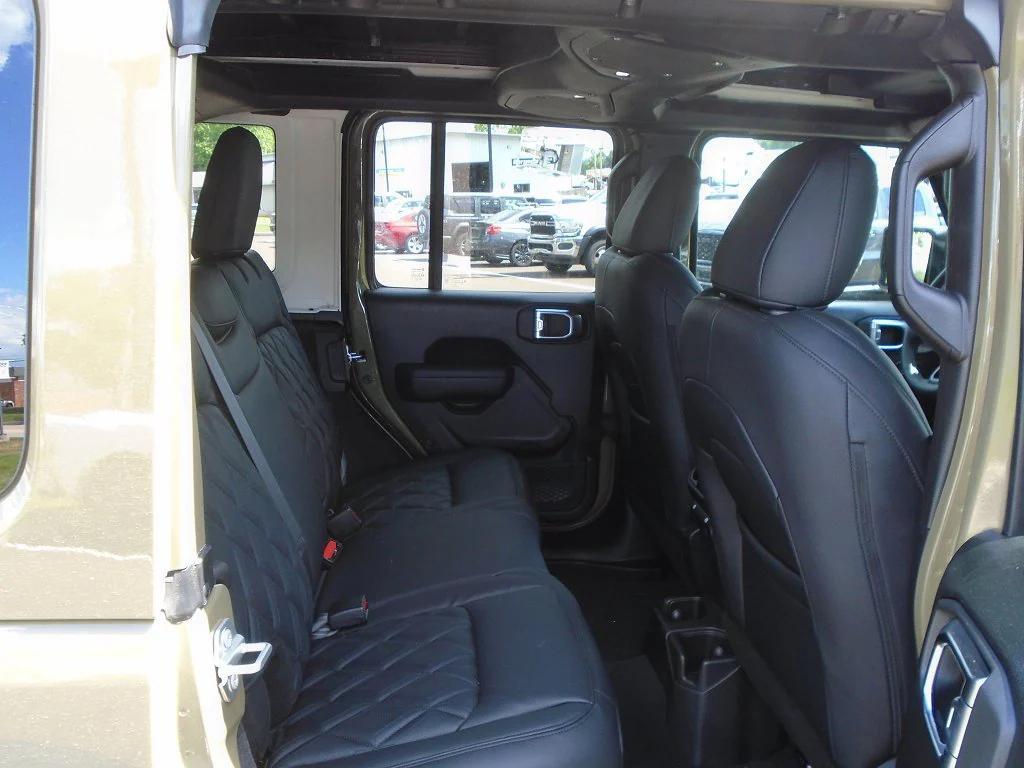 new 2025 Jeep Wrangler car, priced at $50,694