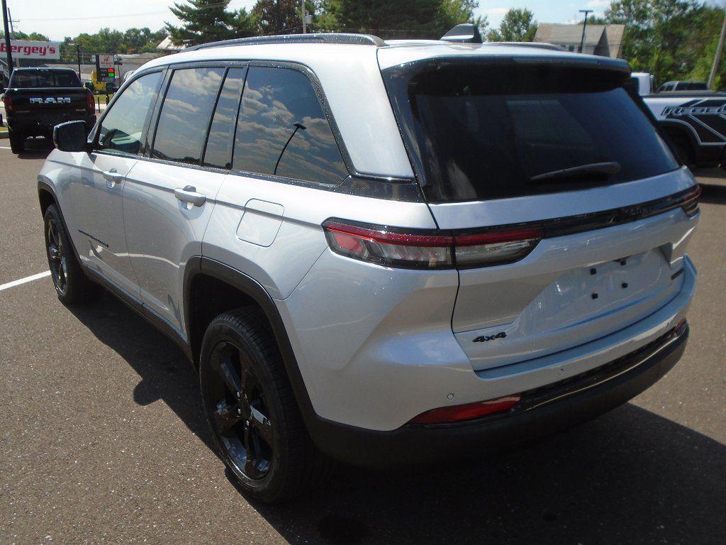 new 2025 Jeep Grand Cherokee car, priced at $48,811