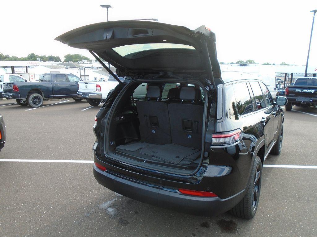 new 2025 Jeep Grand Cherokee L car, priced at $51,443