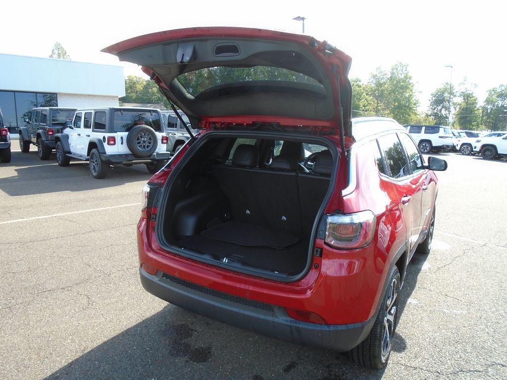 new 2025 Jeep Compass car, priced at $35,587