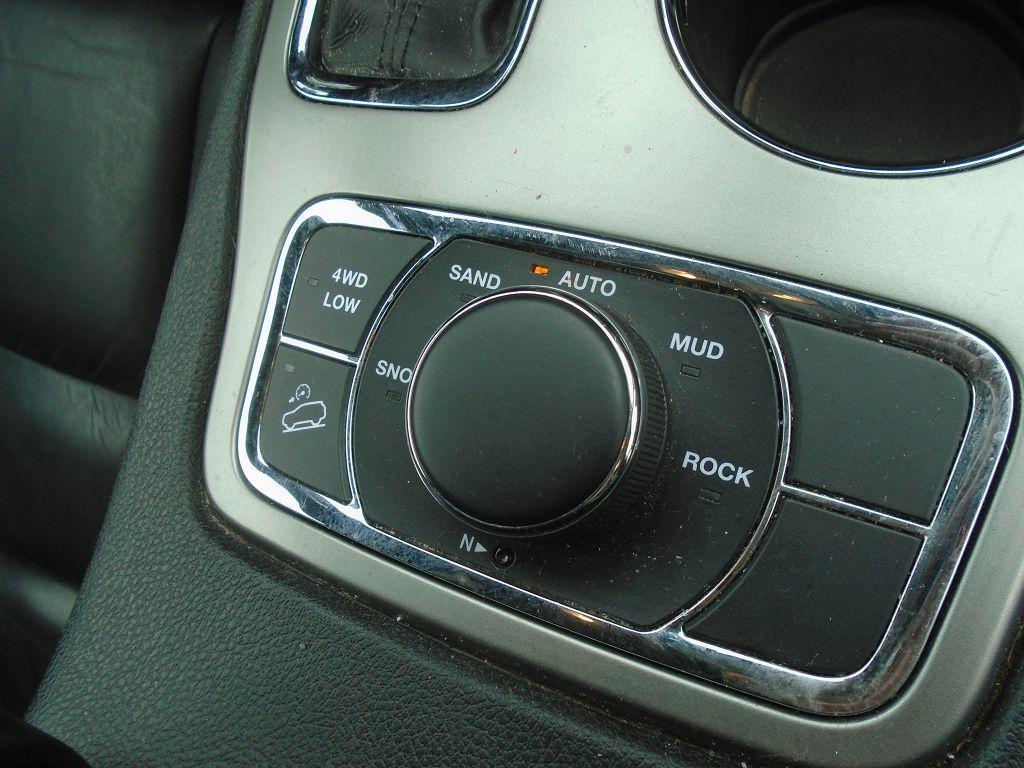 used 2020 Jeep Grand Cherokee car, priced at $14,490