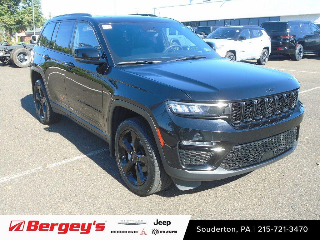used 2024 Jeep Grand Cherokee car, priced at $34,990