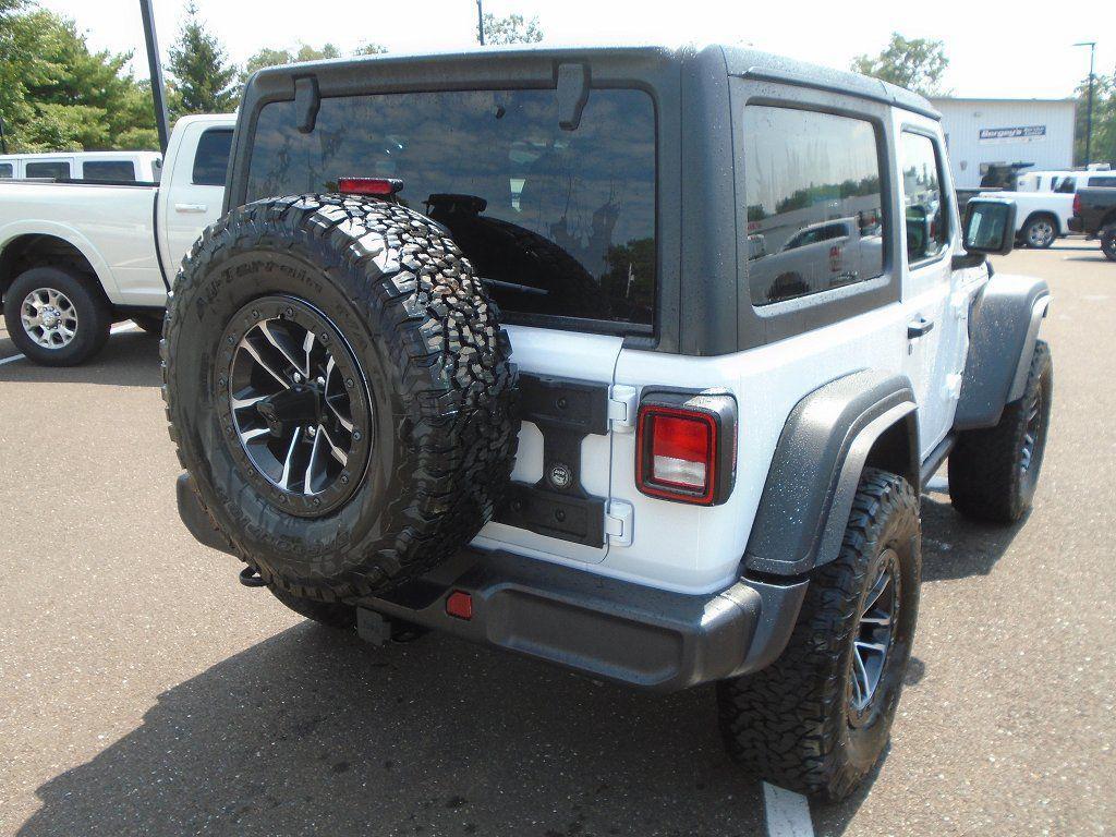 new 2025 Jeep Wrangler car, priced at $47,612