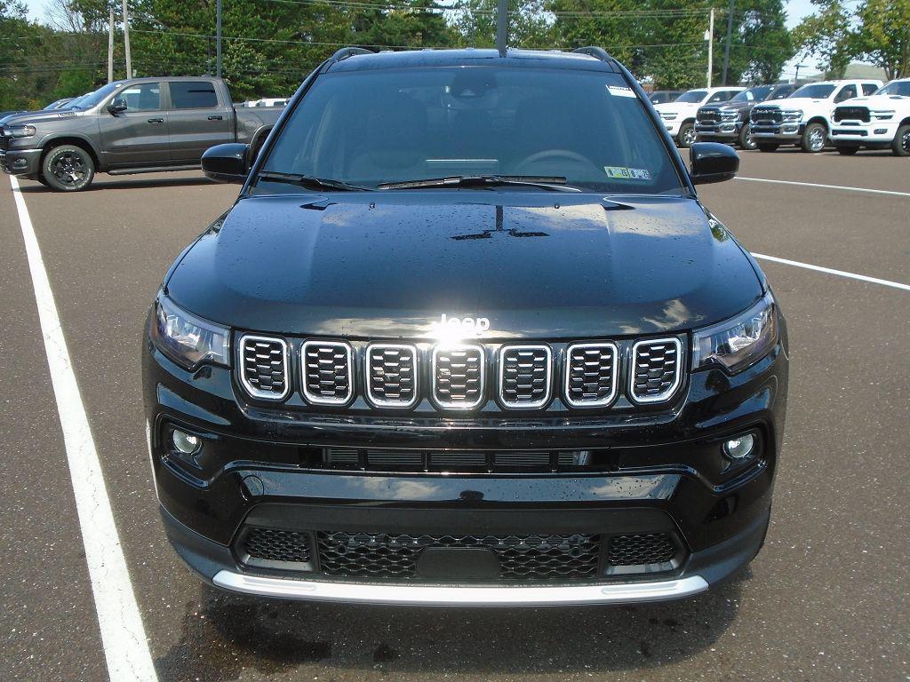 new 2025 Jeep Compass car, priced at $32,805