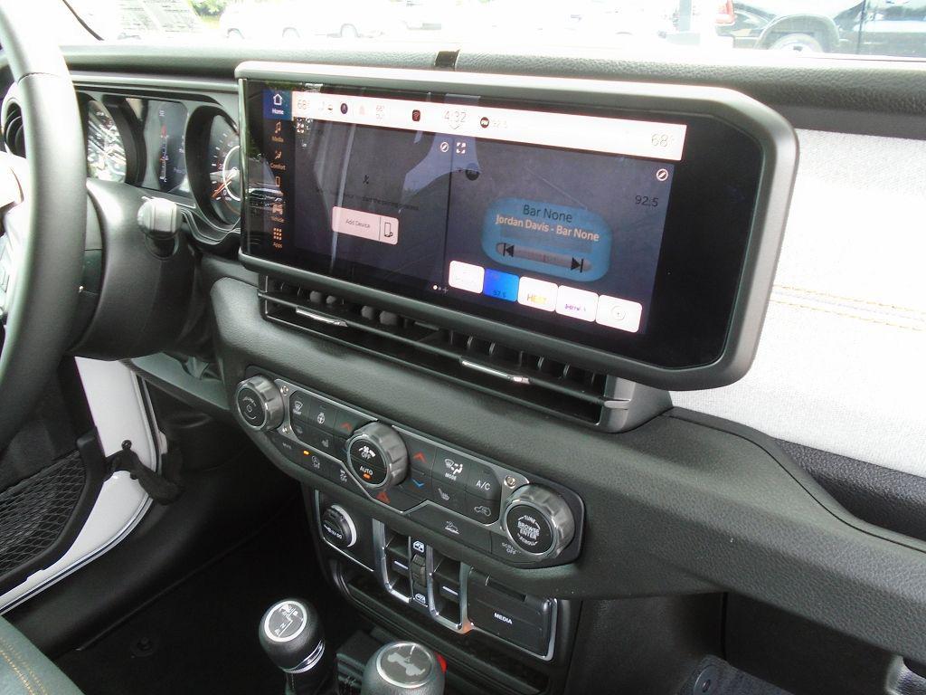 new 2025 Jeep Wrangler car, priced at $44,060