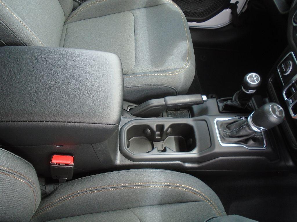 new 2025 Jeep Wrangler car, priced at $44,060
