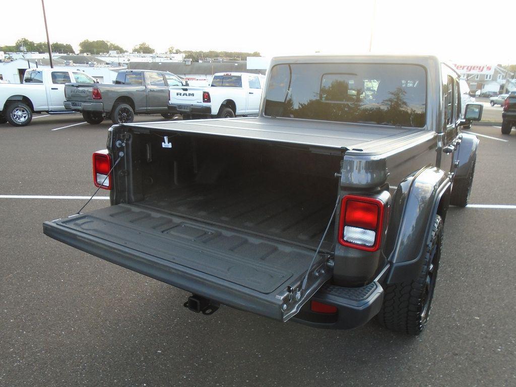 used 2024 Jeep Gladiator car, priced at $38,290