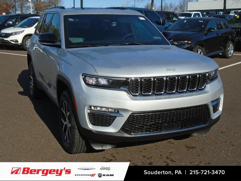 new 2025 Jeep Grand Cherokee car, priced at $45,891