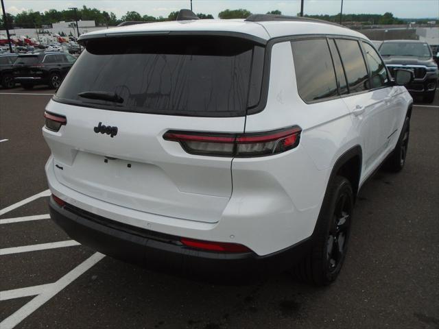 new 2025 Jeep Grand Cherokee L car, priced at $45,622