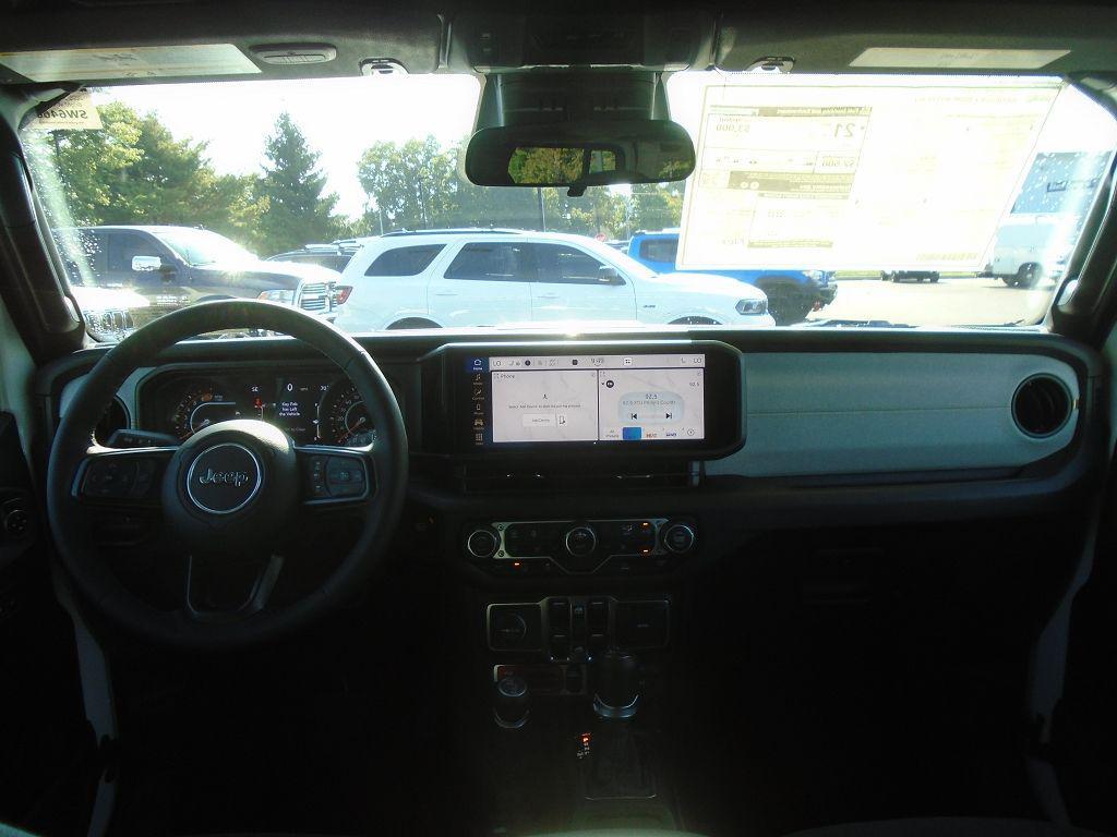 new 2025 Jeep Wrangler car, priced at $54,762