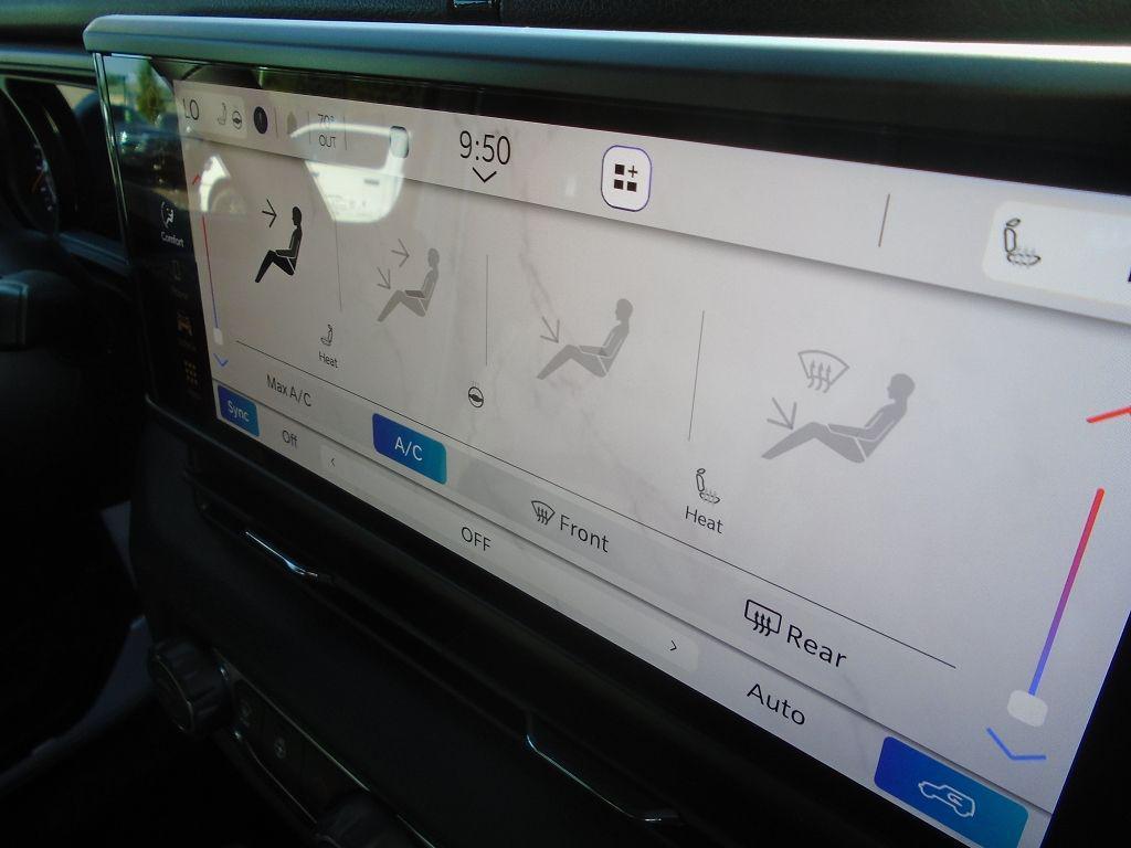 new 2025 Jeep Wrangler car, priced at $54,762