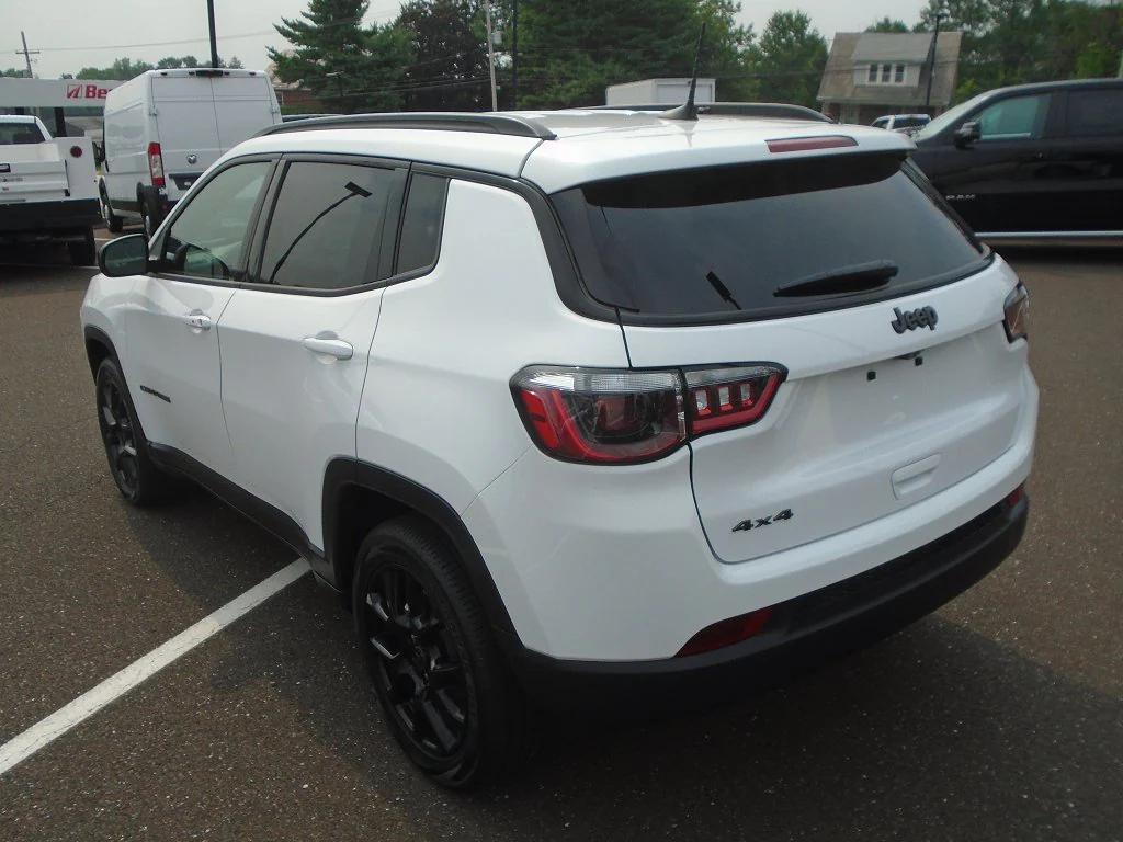new 2025 Jeep Compass car, priced at $28,401