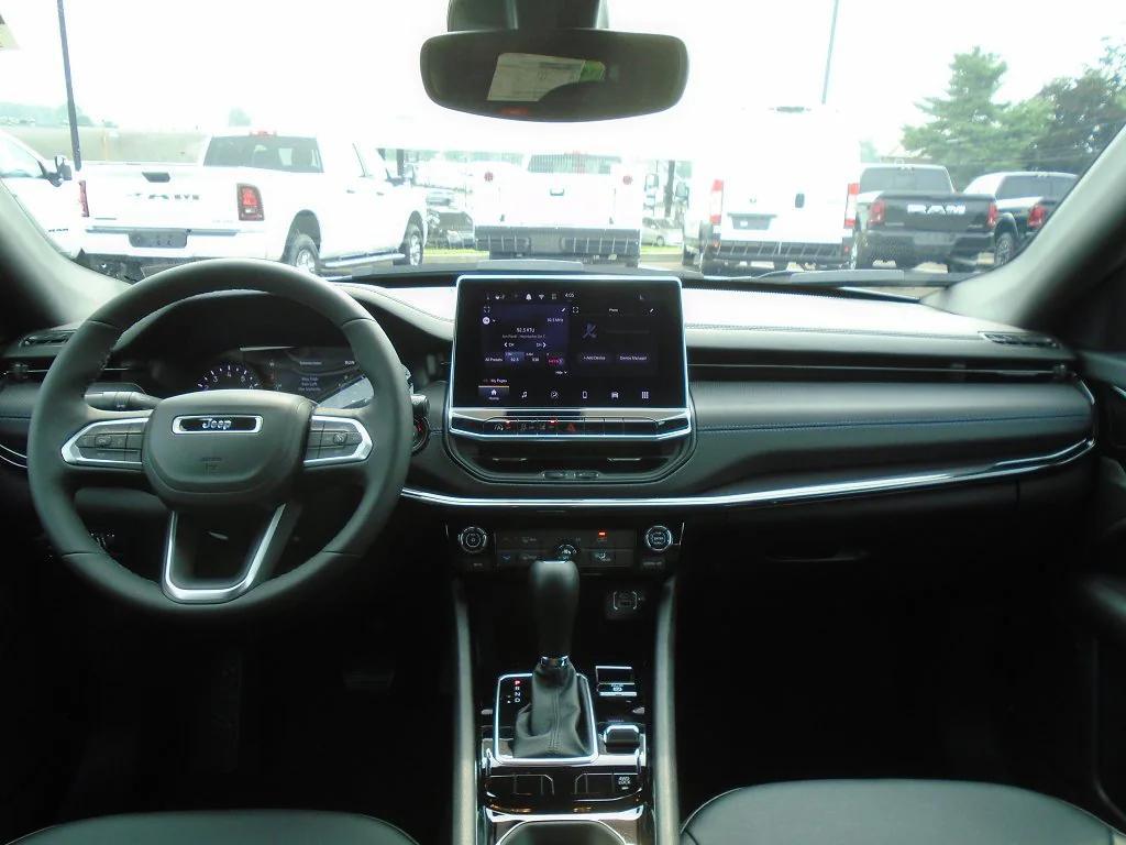 new 2025 Jeep Compass car, priced at $28,401