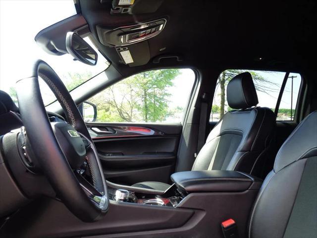 used 2022 Jeep Grand Cherokee car, priced at $33,390
