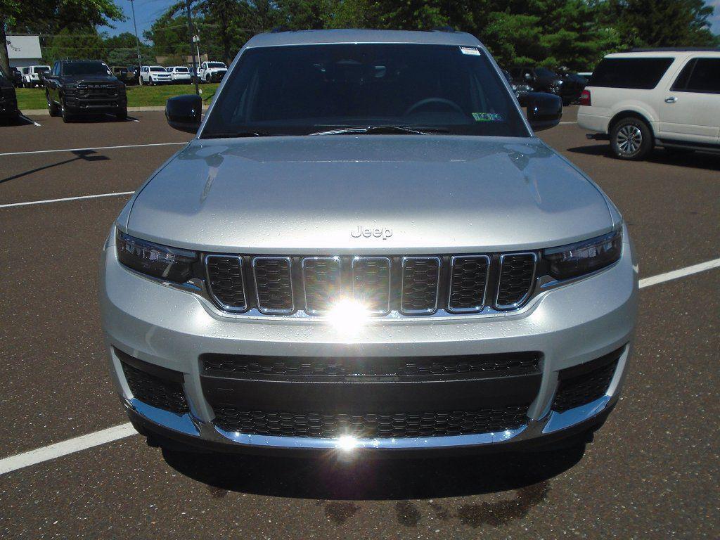 new 2025 Jeep Grand Cherokee L car, priced at $40,438