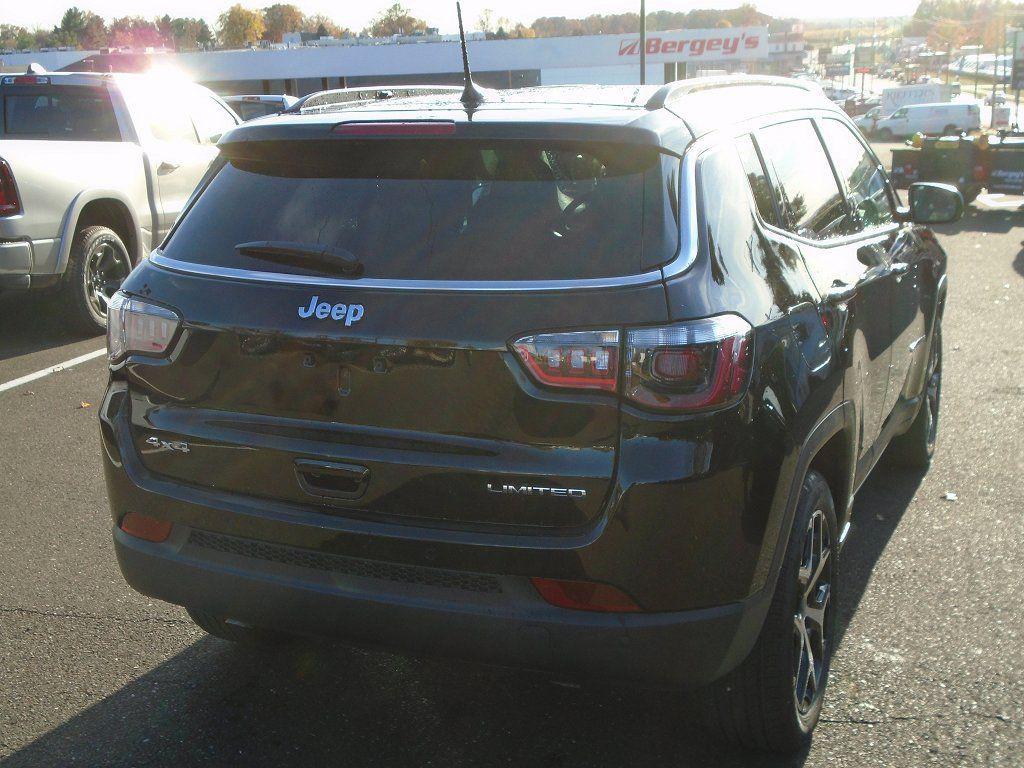 new 2025 Jeep Compass car, priced at $33,225