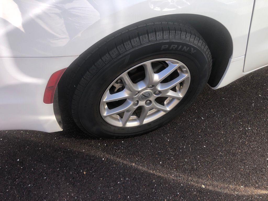 used 2024 Chrysler Pacifica car, priced at $27,990