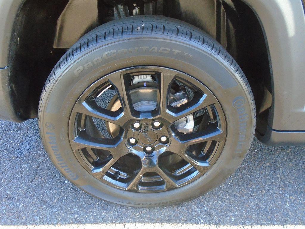 used 2022 Jeep Compass car, priced at $22,990