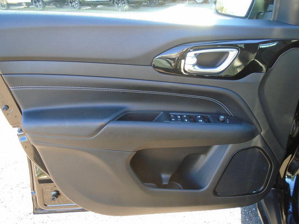 used 2022 Jeep Compass car, priced at $22,990