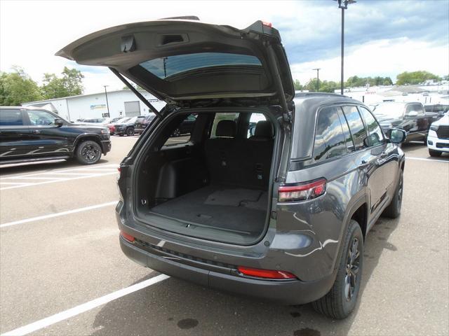 new 2025 Jeep Grand Cherokee car, priced at $42,710