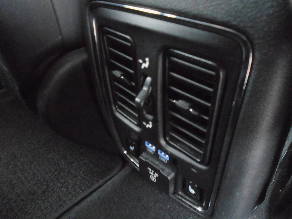 used 2021 Jeep Grand Cherokee car, priced at $27,999