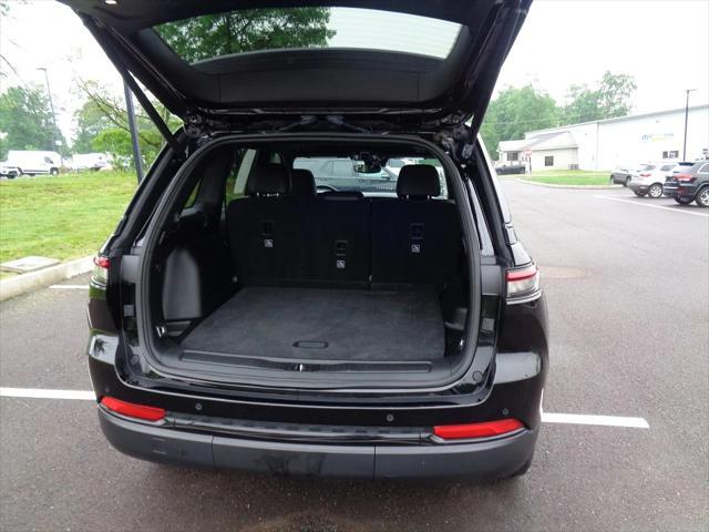 used 2023 Jeep Grand Cherokee car, priced at $37,990