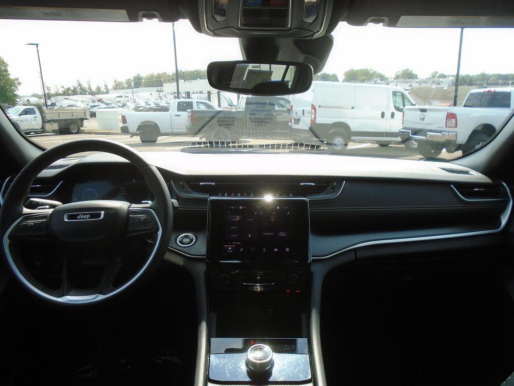 used 2023 Jeep Grand Cherokee L car, priced at $28,995