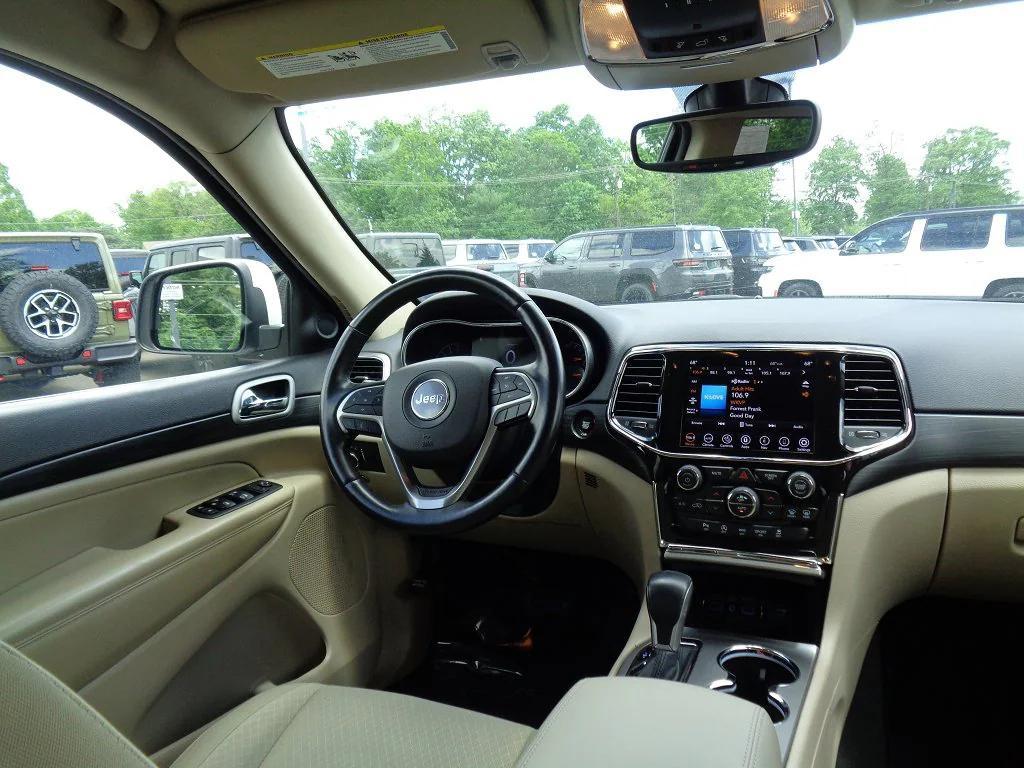 used 2022 Jeep Grand Cherokee car, priced at $24,990