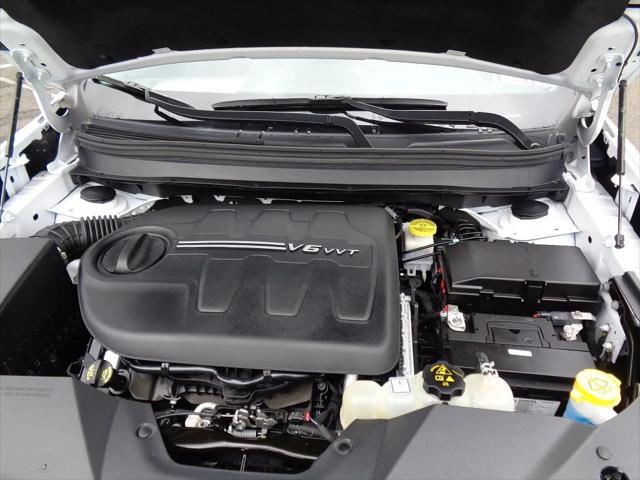 used 2022 Jeep Cherokee car, priced at $25,915