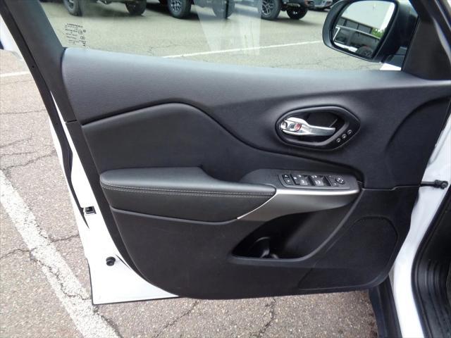 used 2022 Jeep Cherokee car, priced at $25,915