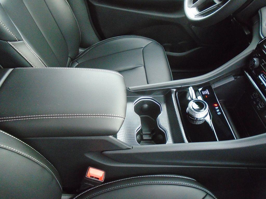 new 2025 Jeep Grand Cherokee car, priced at $48,211