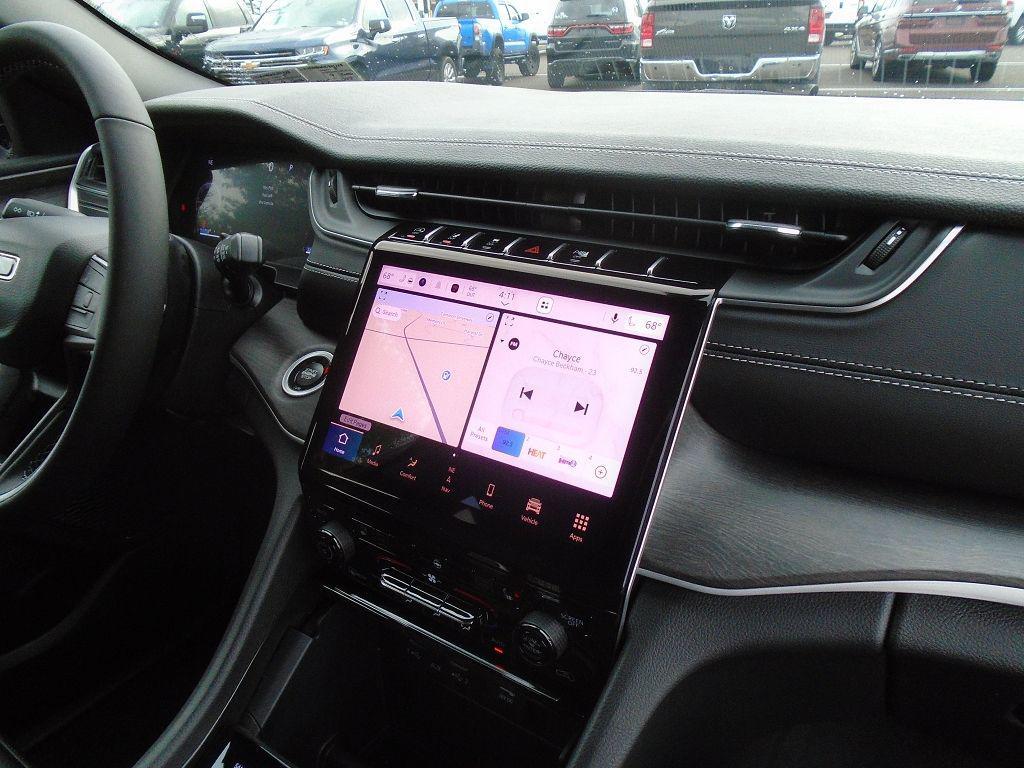 new 2025 Jeep Grand Cherokee car, priced at $48,211