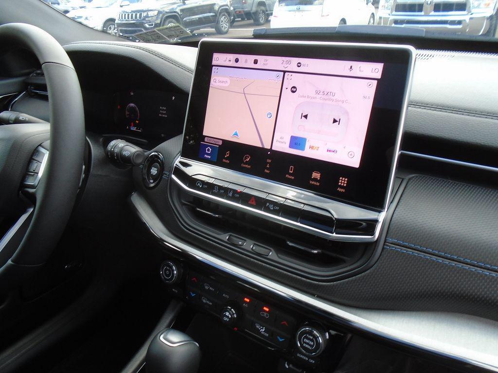 new 2025 Jeep Compass car, priced at $35,330