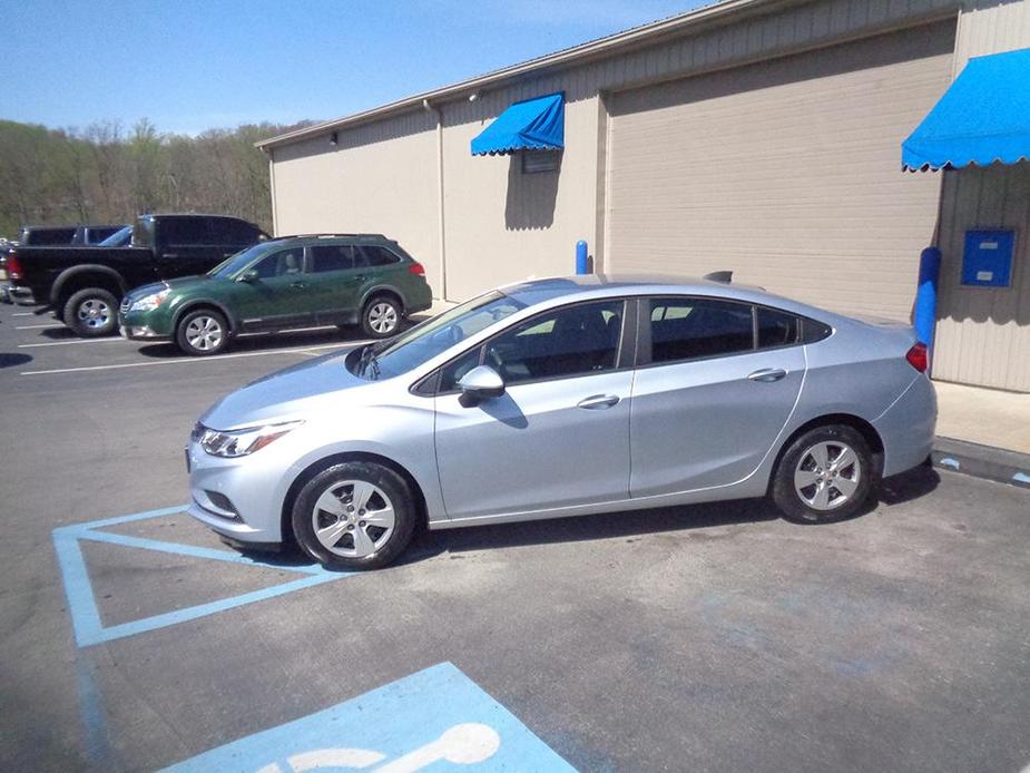 used 2018 Chevrolet Cruze car, priced at $12,900