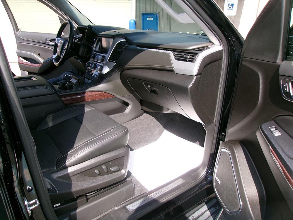used 2019 GMC Yukon car, priced at $17,500