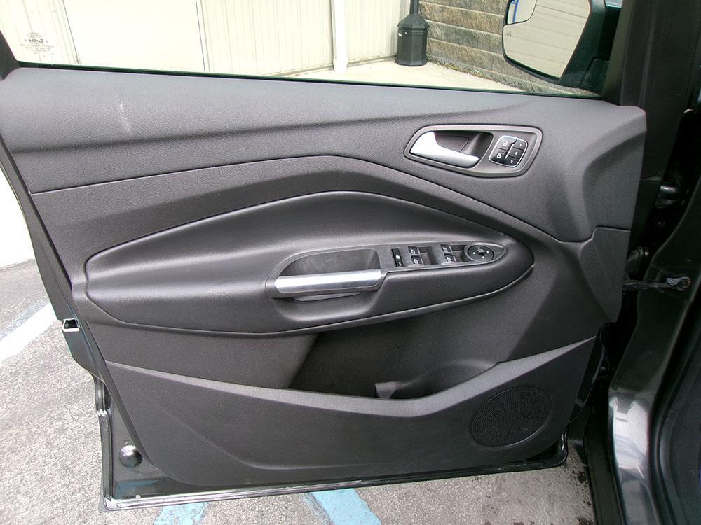 used 2019 Ford Escape car, priced at $13,100