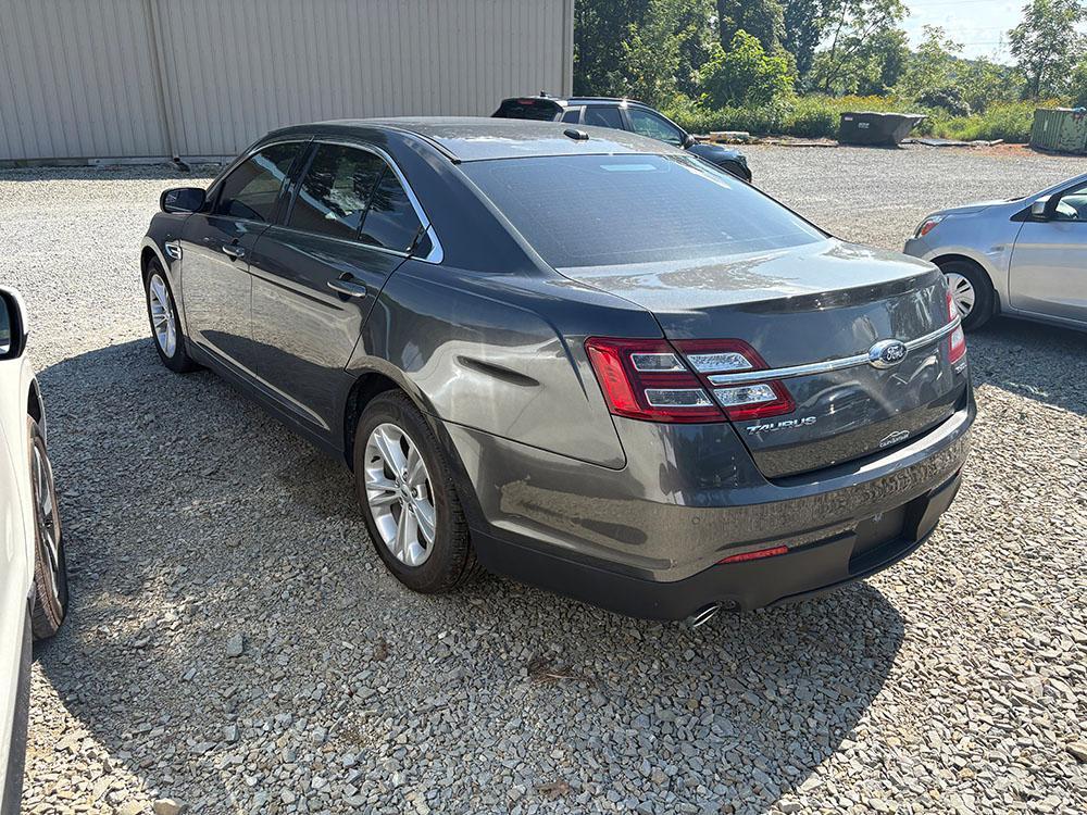 used 2016 Ford Taurus car