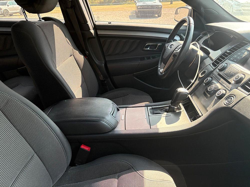 used 2016 Ford Taurus car