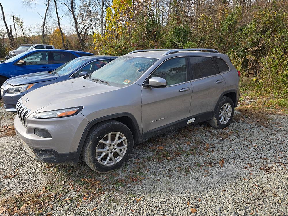 used 2018 Jeep Cherokee car