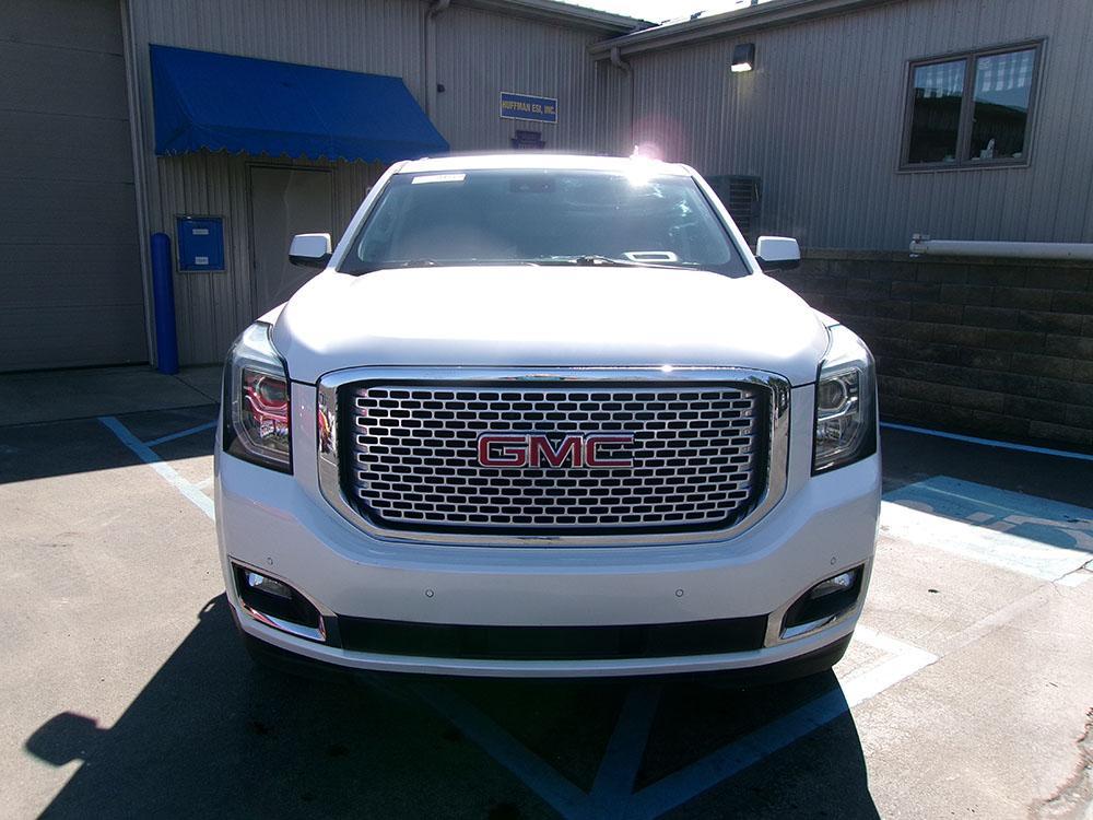 used 2017 GMC Yukon car, priced at $26,700