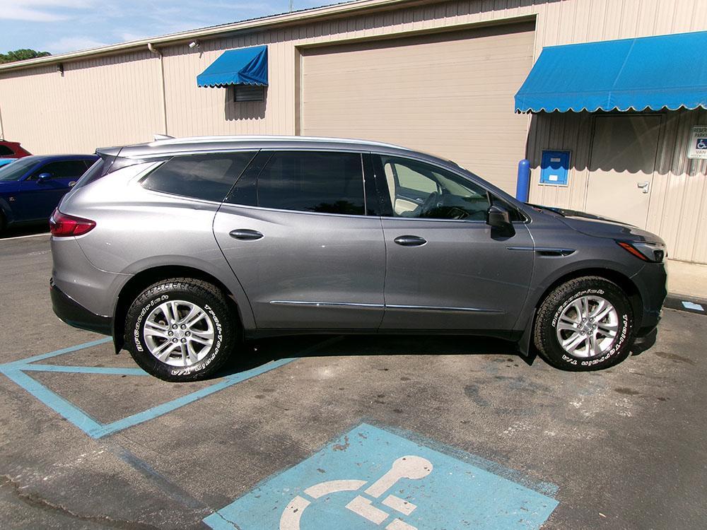 used 2021 Buick Enclave car, priced at $17,000